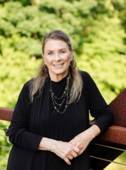 Theresa Jones 